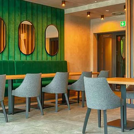 Hotel Focus Premium 4*